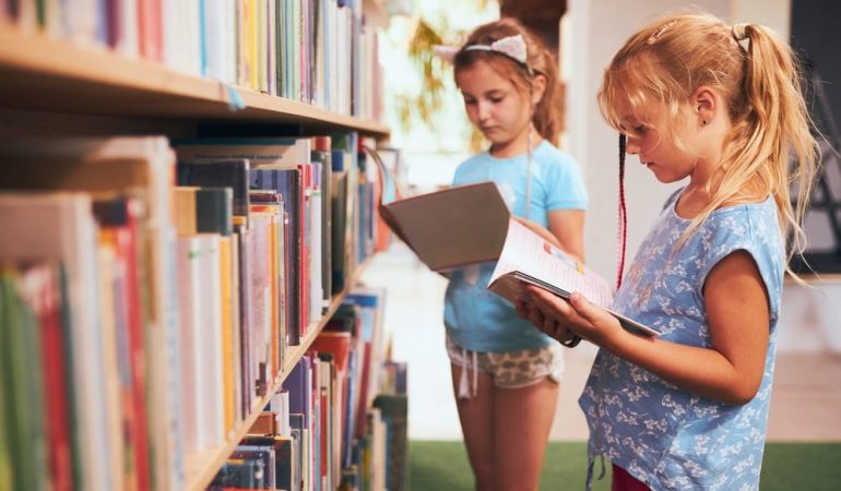 How to Inculcate the Habit of Reading in Your Child?