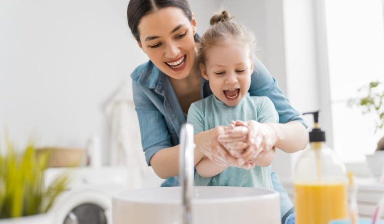 Teaching Good Hygiene Habits to Daycare Kids